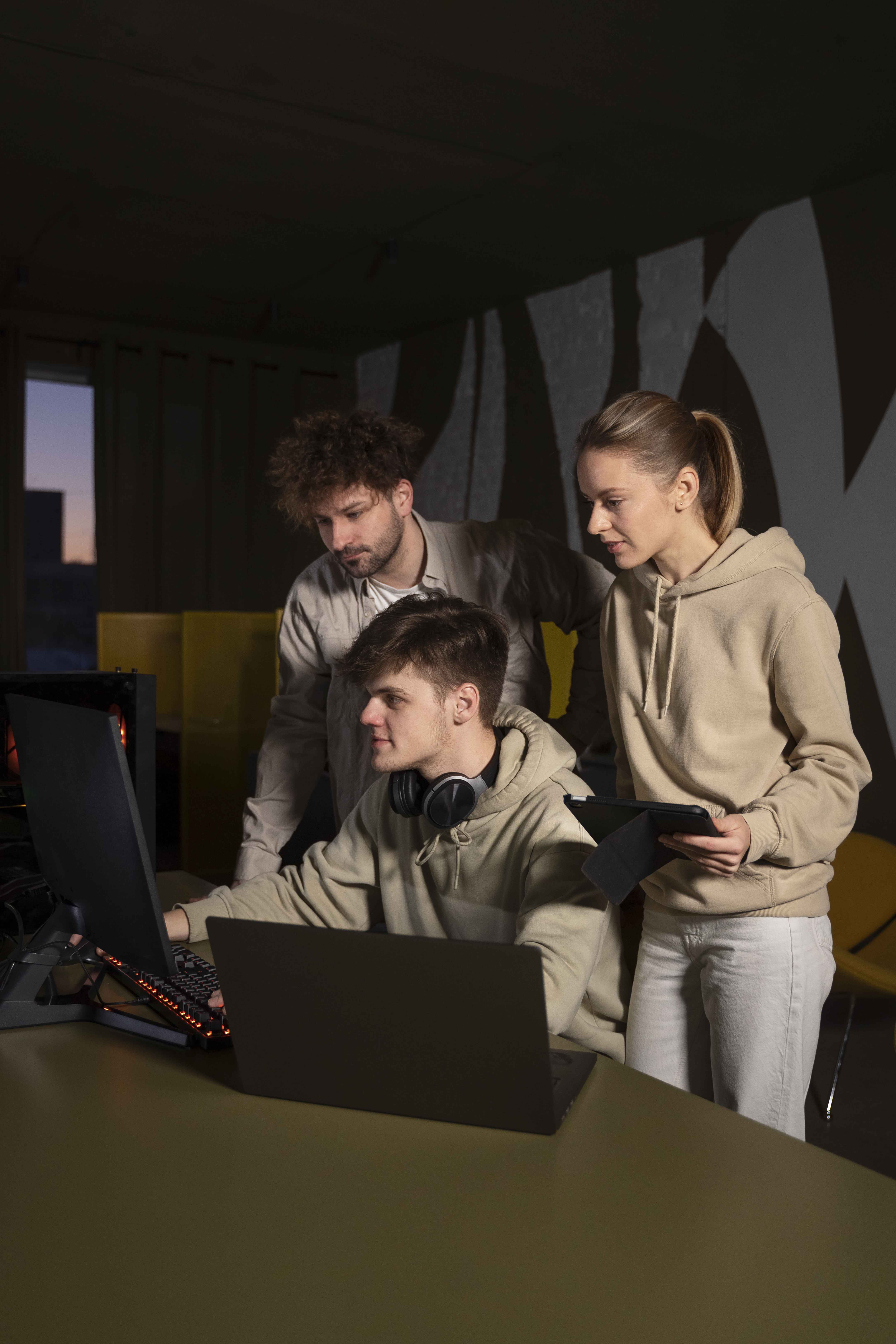 Join Our Powerful HubSpot Development Brigade